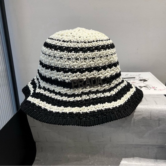 PRADA hat - Picture 1 of 8